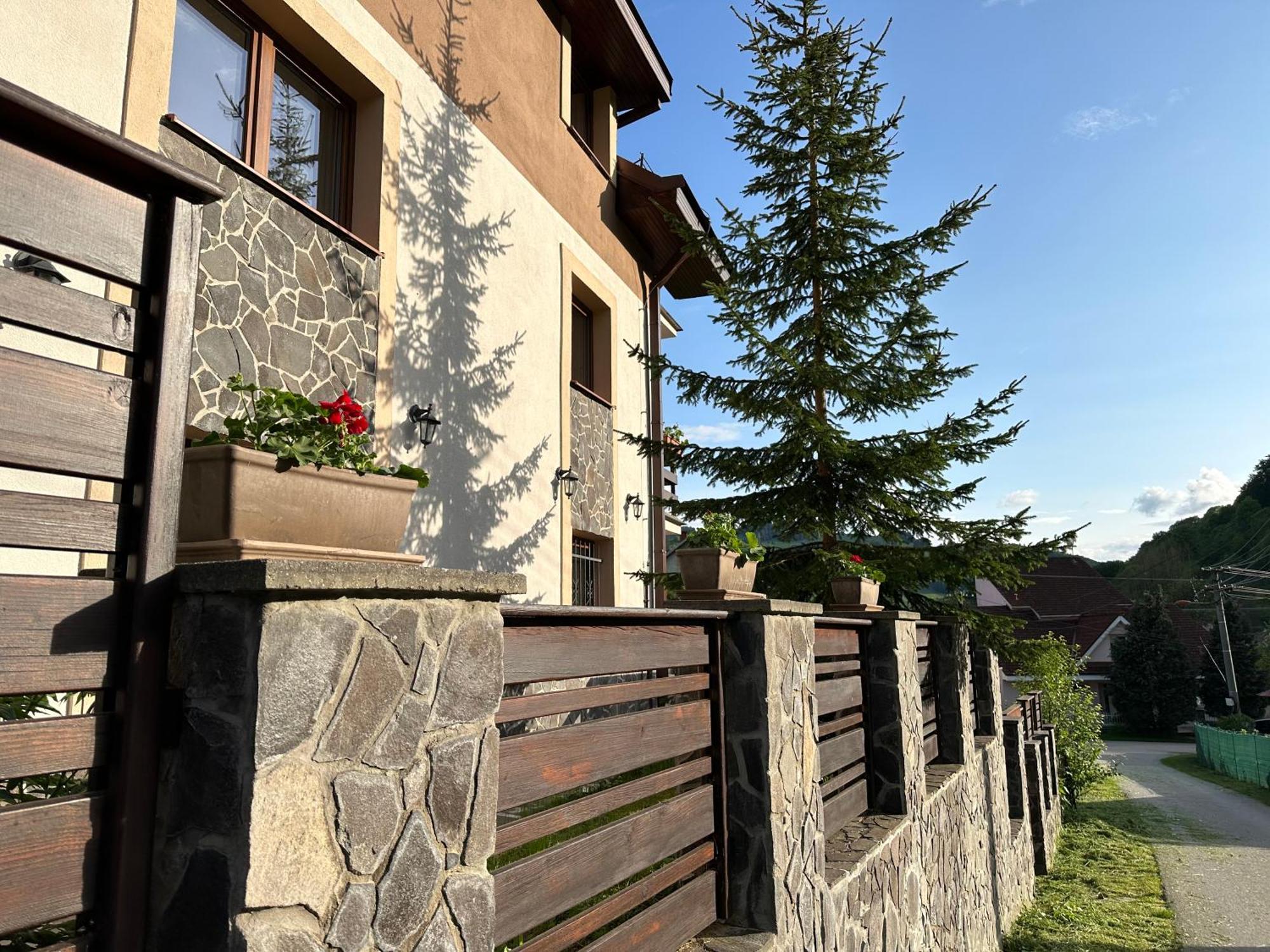 Holiday Home Skalka Mýto pod Ďumbierom Bagian luar foto